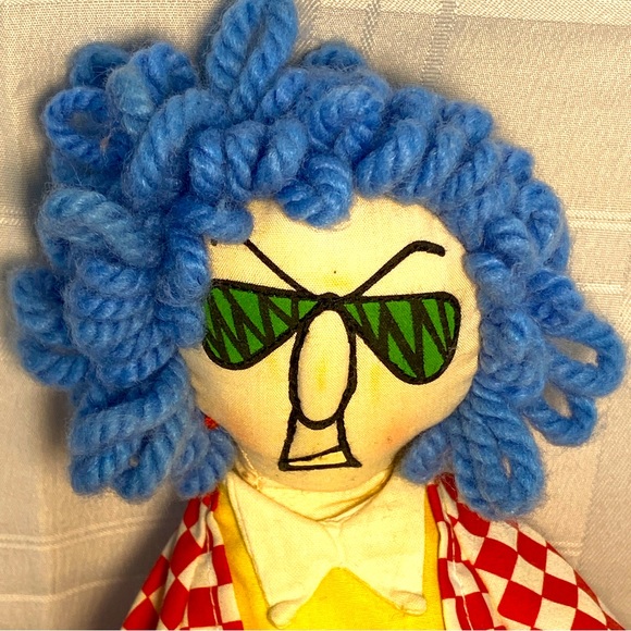 Vintage Hallmark Maxine Soft Doll Missing Her Don’t Worry Be Crabby Pin - Picture 8 of 12